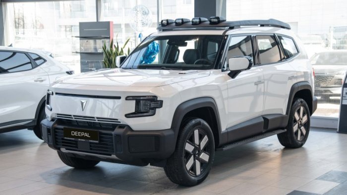 Новый гибридный внедорожник CHANGAN Диипал Джи318 / DEEPAL G318 поступил в Чанган Центр Внуково