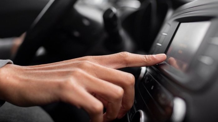 Учёные выяснили, как новые песни музыкальных звёзд влияют на количество ДТП